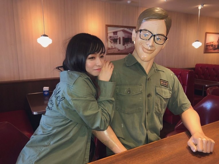 kana malcolm mask mclaren